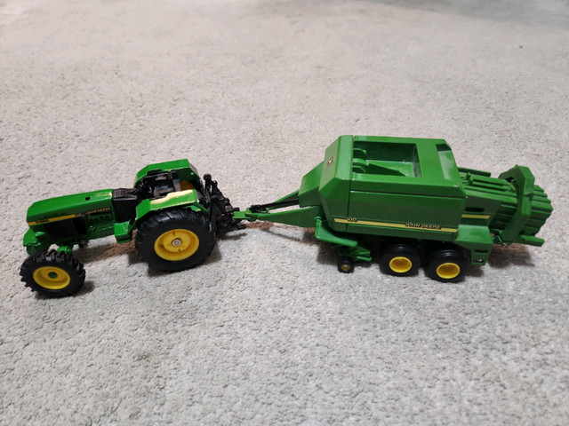 John Deere Tractor 3350 with 100 Diecast Square Baler in Toys & Games in Regina