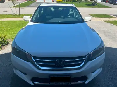 For sale is a 2014 Honda Accord EX-L with 220,000 km. It’s mechanically very sound and runs smoothly...