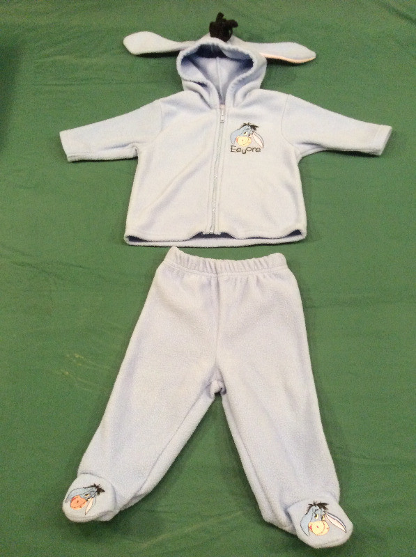 Disney's Eeyore outfit, 2 piece with hood,    size 6 months in Clothing - 3-6 Months in Moncton