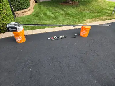 Ouvre-porte de garage 1/2 HP LIFTMASTER   Garage door opener, View more