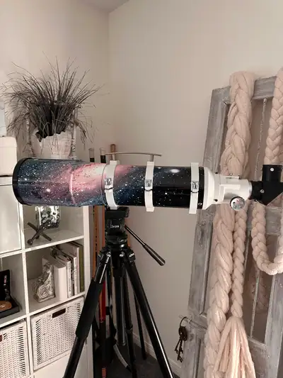 The Celestron Omni XLT 150R is a 150mm 6” f/5 achromatic refractor designed for wide-field, rich-fie...