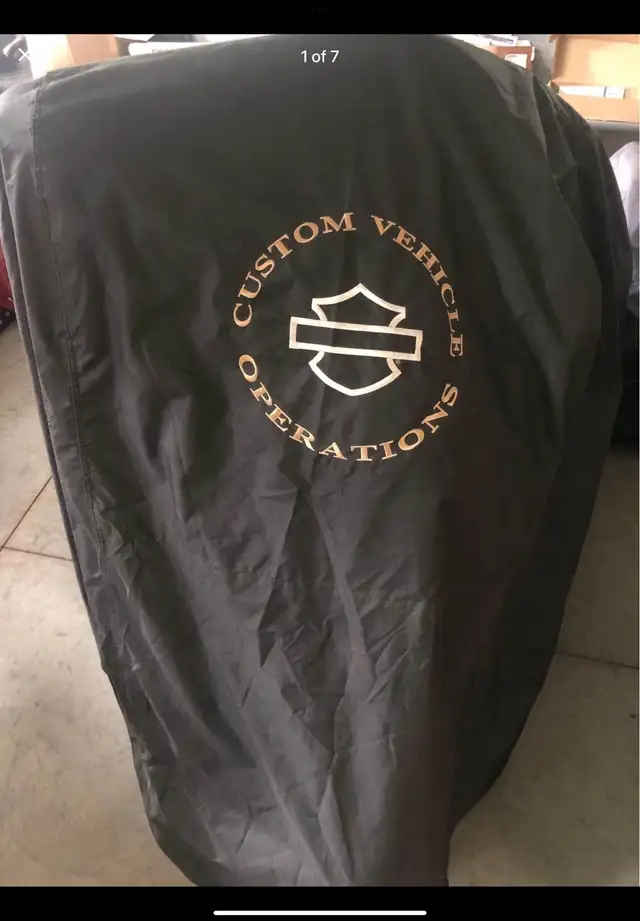 Harley-Davidson CVO StreetGlide (9,400 kms) in Sport Touring in Ottawa - Image 3