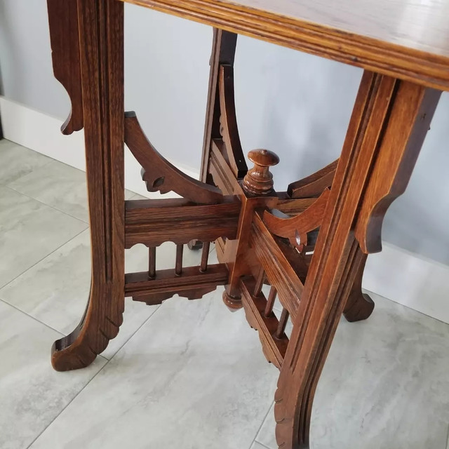 Antique Eastlake Parlour Table - Delivery Available  in Other Tables in Winnipeg