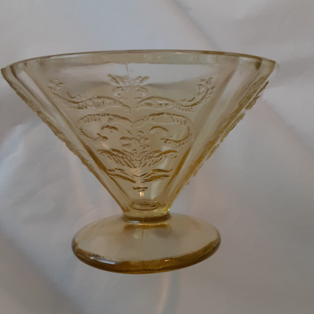 Yellow Federal Depression Glass Footed Sherbet Dish  1930's in Arts & Collectibles in Stratford