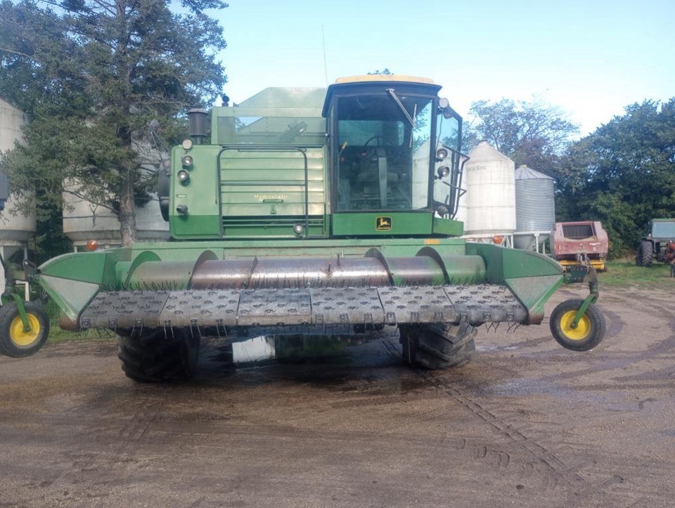 8820 Combine | Farming Equipment | Winnipeg | Free local classifieds ...