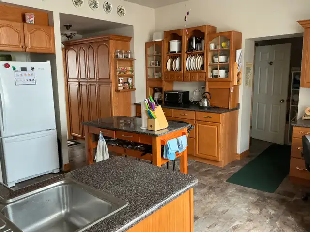 HANOVER ROOMS, all-inclusive, furnished, equipped, WIFI, parking in Short Term Rentals in Owen Sound - Image 7