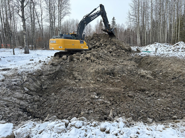 Fill dirt and skidsteer services  in Plants, Fertilizer & Soil in Strathcona County - Image 2