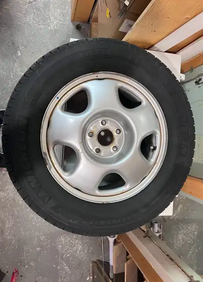 Set of 4 Michelin Latitude X-Ice Xi2 winter tires on 17" steel rims. • Size: 235/65R17 108T XL • Bol...