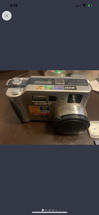 Sony DSC S70 Camera with case and accessories