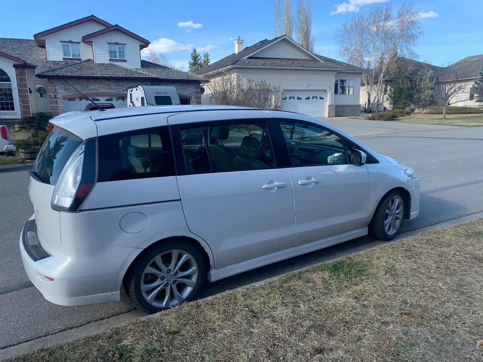2010 Mazda 5 GT leather