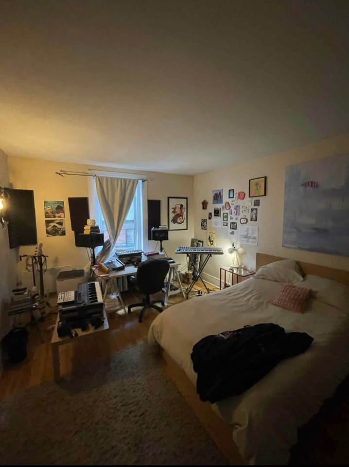 2 chambres/rooms -  1 bathroom/salle de bain — photo 2
