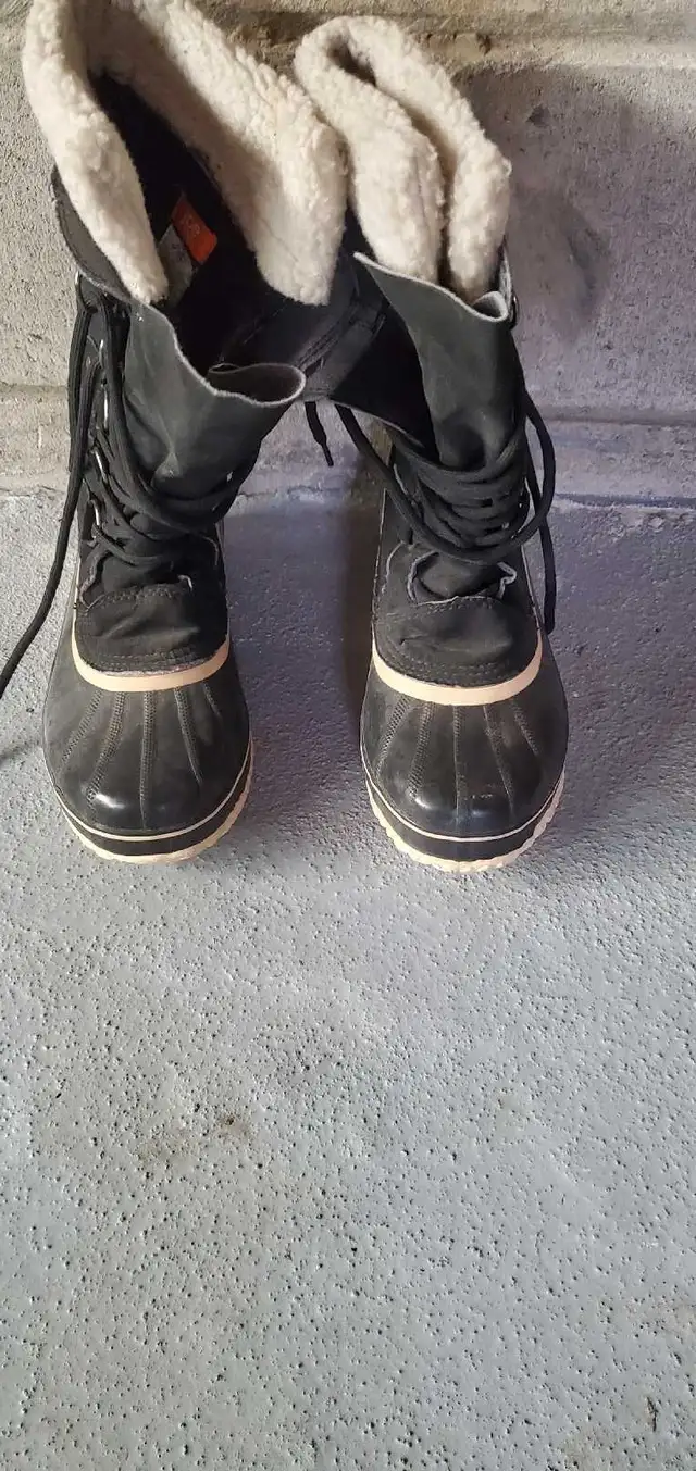 Sorel Winter Boots in Men's Shoes in Oshawa / Durham Region - Image 2