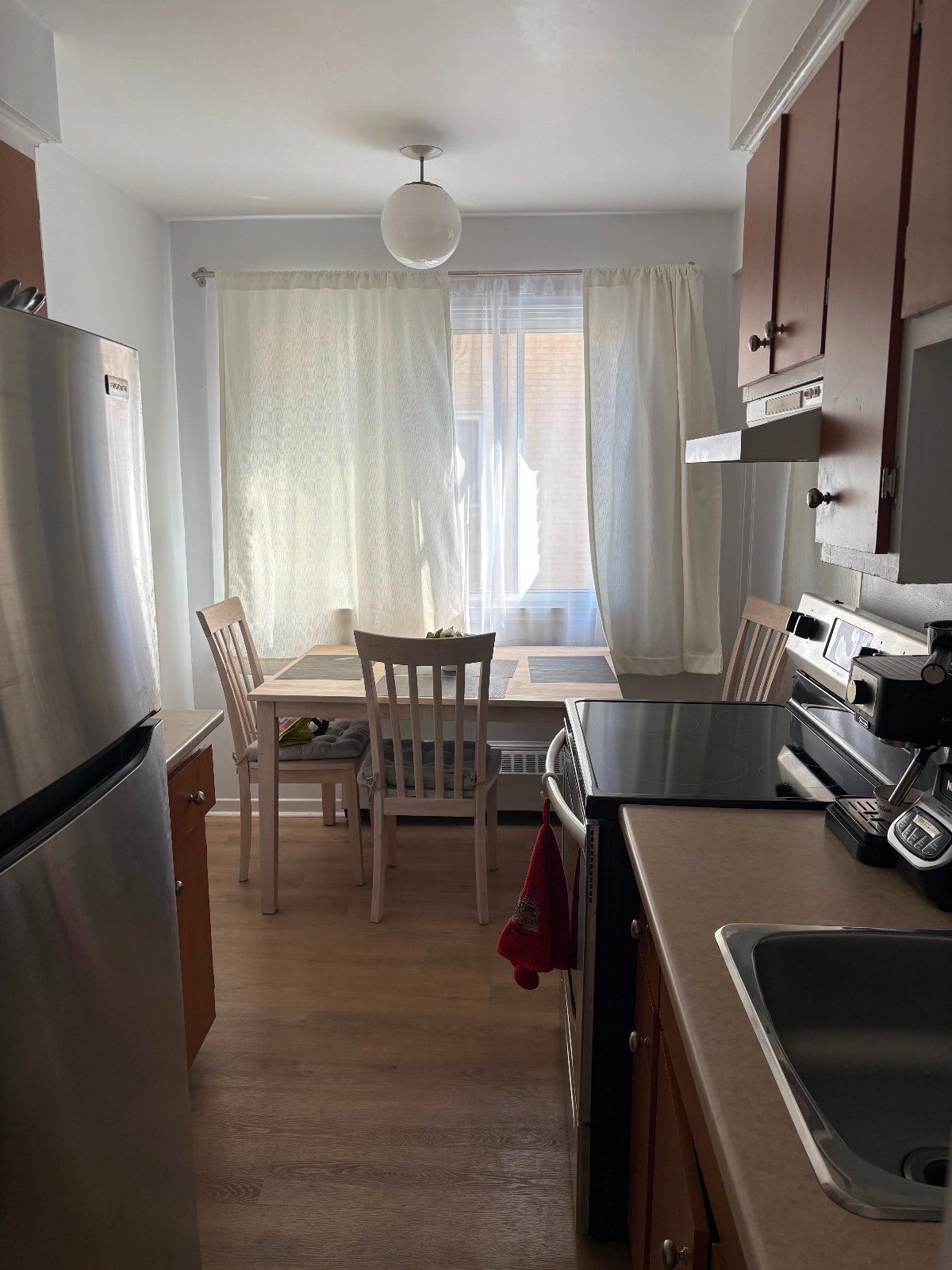 2625 Boulevard des Trinitaires app 14 — photo 2