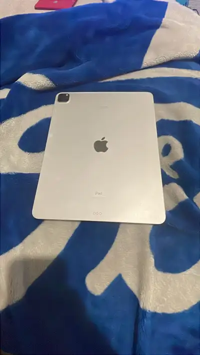 iPad Pro 12.9 inch 4th Generation Silver, View more
