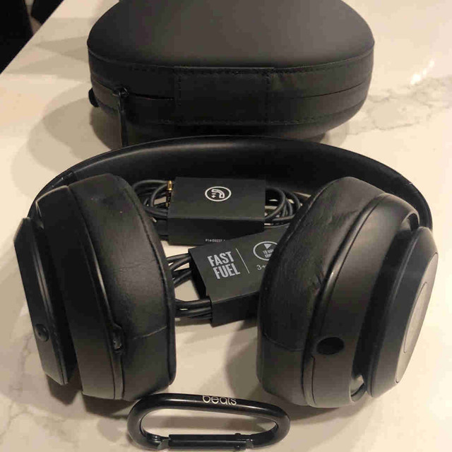 Beats Studio³ Wireless Headphones in Headphones in Calgary - Image 2