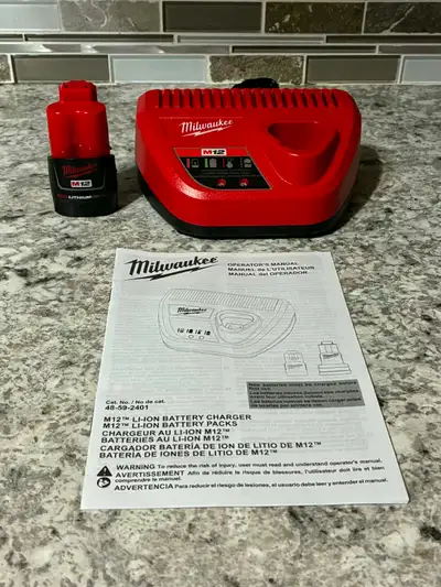 New Milwaukee M12 1.5ah Battery & Charger, View more