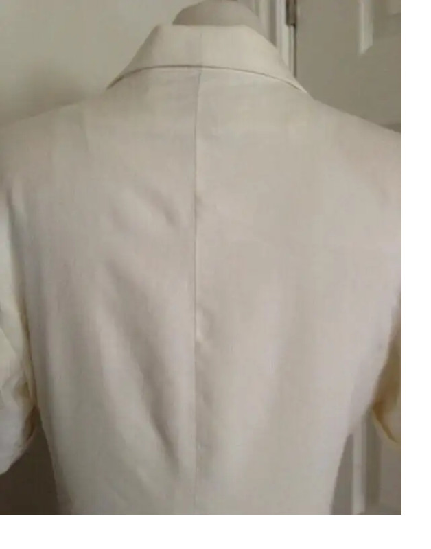 Women BEECHERS BROOK Dress Blazer Short sleeves Suit Size 8 in Women's - Tops & Outerwear in Markham / York Region - Image 4