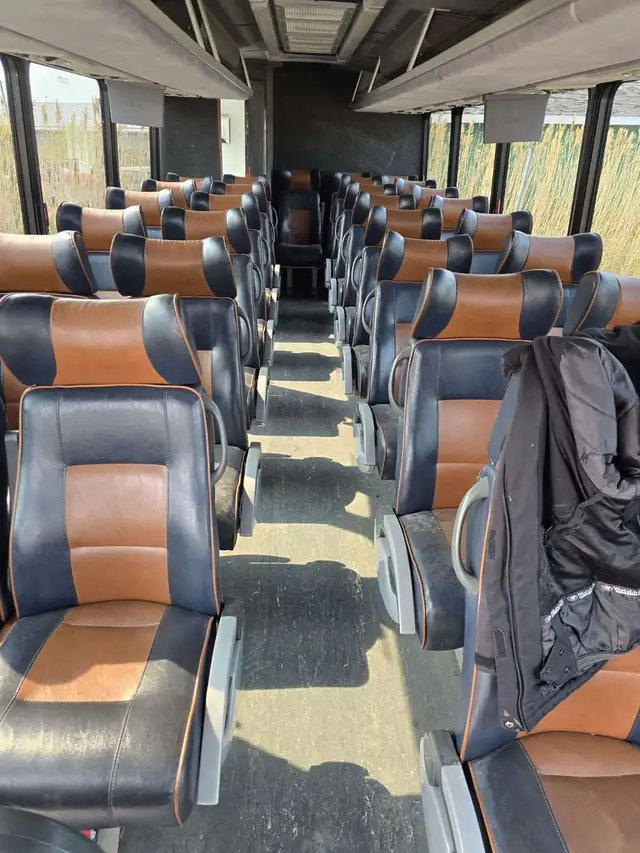 Coach Bus, Mini Coach & School Bus Rentals - Toronto62865710535298124
