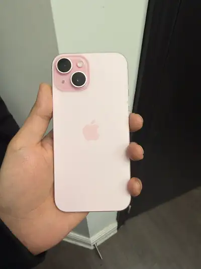 Pink iPhone 15 for sale in great used condition. Fully functional with no issues. Comes with screen...