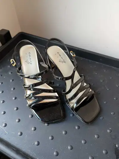 Women's Heels 6W, View more
