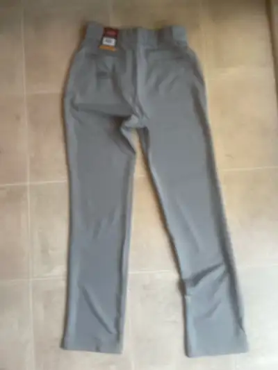 Brand New Rawlings Semi-Relaxed Small Grey Baseball / Softbal, View more