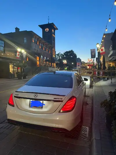 W222 S63 Spoiler came off an S63, fits S400, S550, S560, S63 and S65