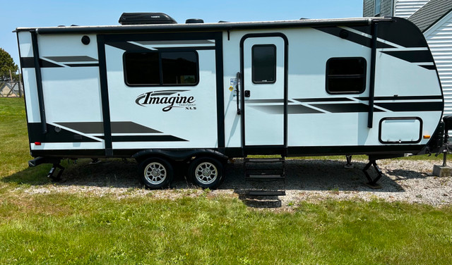 2019 Grand Design Imagine XLS Travel trailer in Travel Trailers & Campers in Yarmouth - Image 3