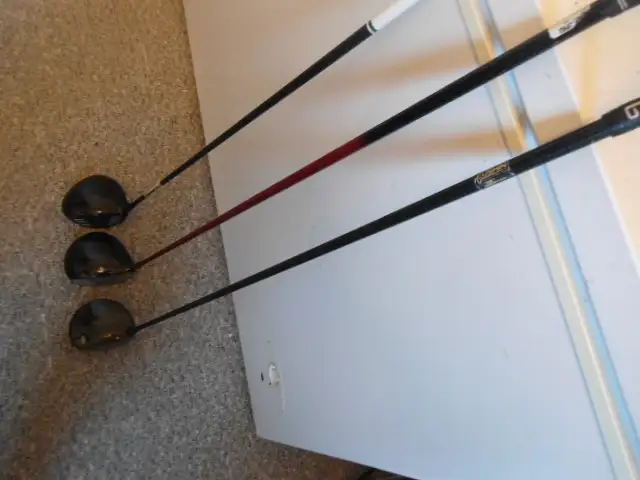 THREE RIGHT HANDED GOLF DRIVERS in Golf in Sudbury - Image 2