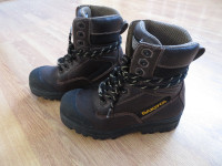 Men's Dakota Work Boots, Size 8.5EEE