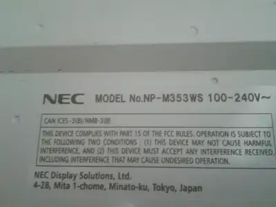 NEC NP-M353WS Short Throw 1080p Projector HDMI 3500 lumen 10000:1 292 hours almost NEW LES PRIX EN C...