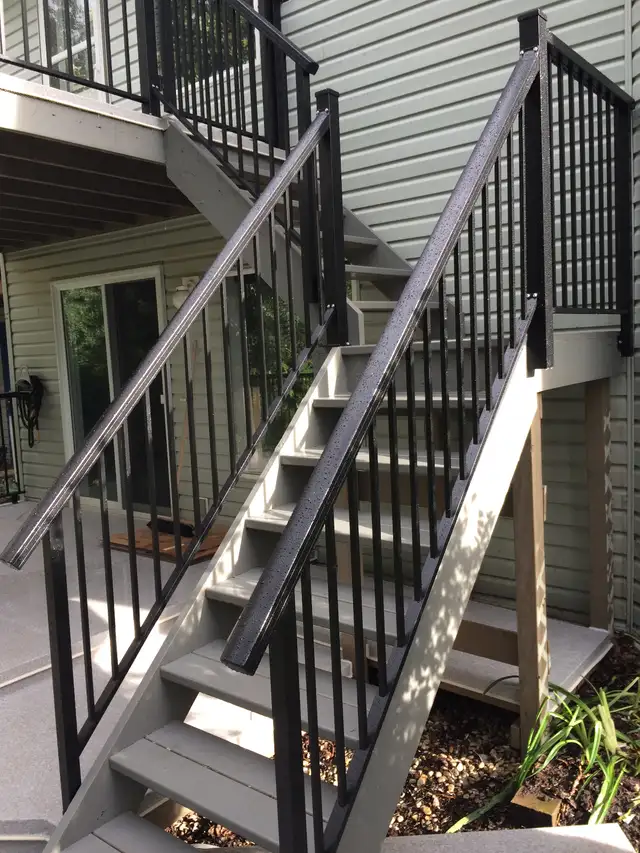 Aluminum railing with affordable prices ,manufacturing and inst in Decks & Fences in Edmonton - Image 3