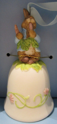 SCHMID FIRST ANNUAL PETER RABBIT HANGING BELL, MINT CONDITION