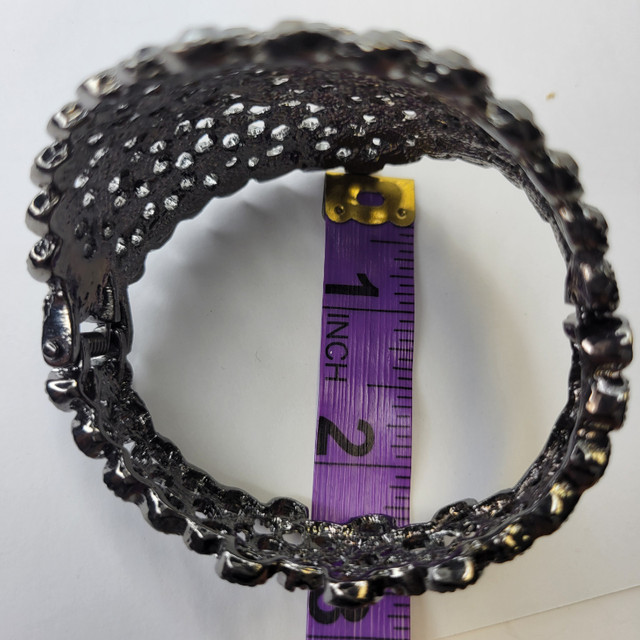 Hematite Rhinestone Wide Cuff Bracelet in Jewellery & Watches in St. Catharines - Image 3