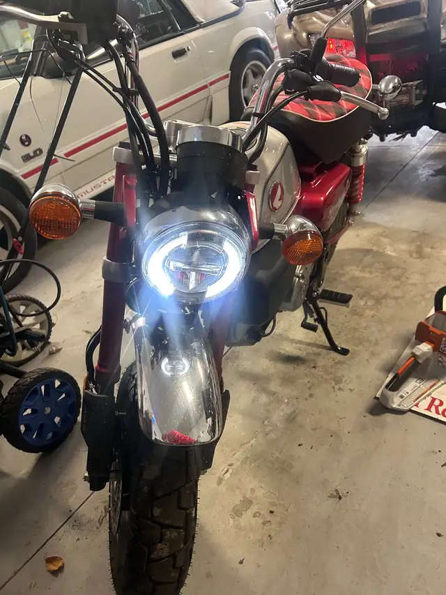 Honda monkey in Scooters & Pocket Bikes in London - Image 4