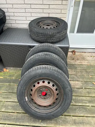 Set of 4 Michelin X-ice snow tires and rims available. 215/60R15 They were on a 2019 Toyota Camry Wi...