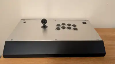 Hori Fighting Edge Fightstick pour PS5/PS4/PC, View more