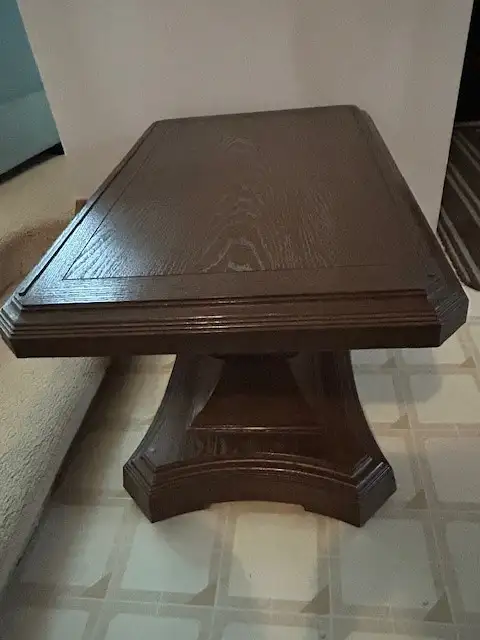 Vintage Pedestal Stand / Side Table