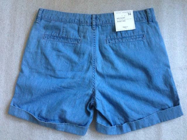 Gap Teen Juniors Size 14 Blue Cotton High Rise Jean Shorts NWT in Kids & Youth in Markham / York Region - Image 2