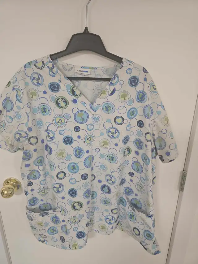 women's 3XL scrub top lot in Women's - Tops & Outerwear in Lethbridge - Image 3