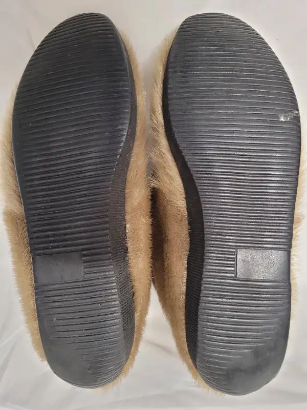 Vintage Blondo Sealskin Boots Womens Size 10 in Women's - Shoes in Red Deer - Image 8