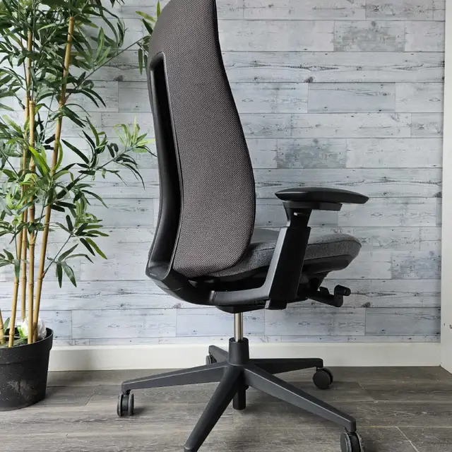 Haworth Fern ergonomic office chair - Free delivery in Chairs & Recliners in City of Toronto - Image 5