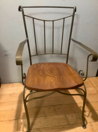 Oak and steel round table with leaf and 4 armed chairs