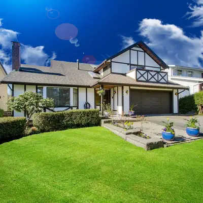5 BR, 3 BA, Beautiful Tudor Style Family Home (North Vancouver)