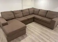 Free Delivery - Reversible Large Comfy Sectional Couch/ Sofa