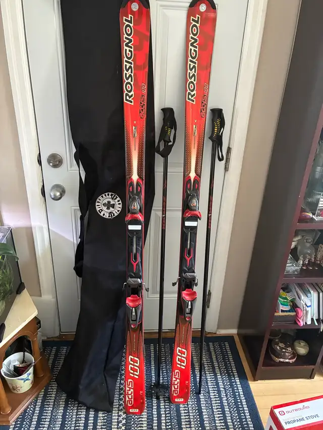 Rossignol skis in Ski in Kawartha Lakes - Image 3
