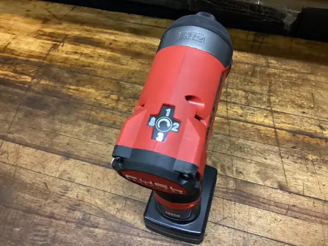 MILWAUKEE M12 GEN 3 FUEL BRUSHLESS 1/4” HEX IMPACT DRIVER KIT in Power Tools in Barrie - Image 9