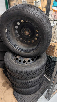 Winter tires on rims 225/60/R17  