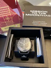 Swatch Mission to the Moonphase Snoopy Black Bioceramic 