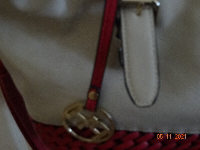 Lady Purse, summer , quality,Paris Hilton designer,like new in Women's - Bags & Wallets in Kelowna - Image 2