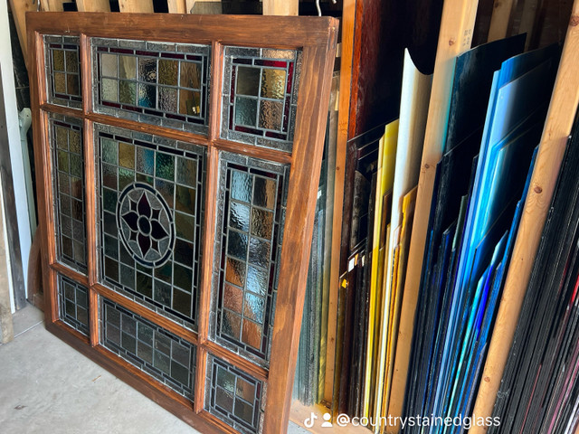 Large Antique Leaded Stained Gla Window in New Custom Pine Frame in Arts & Collectibles in St. Catharines - Image 2